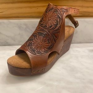 Tooled Wedges